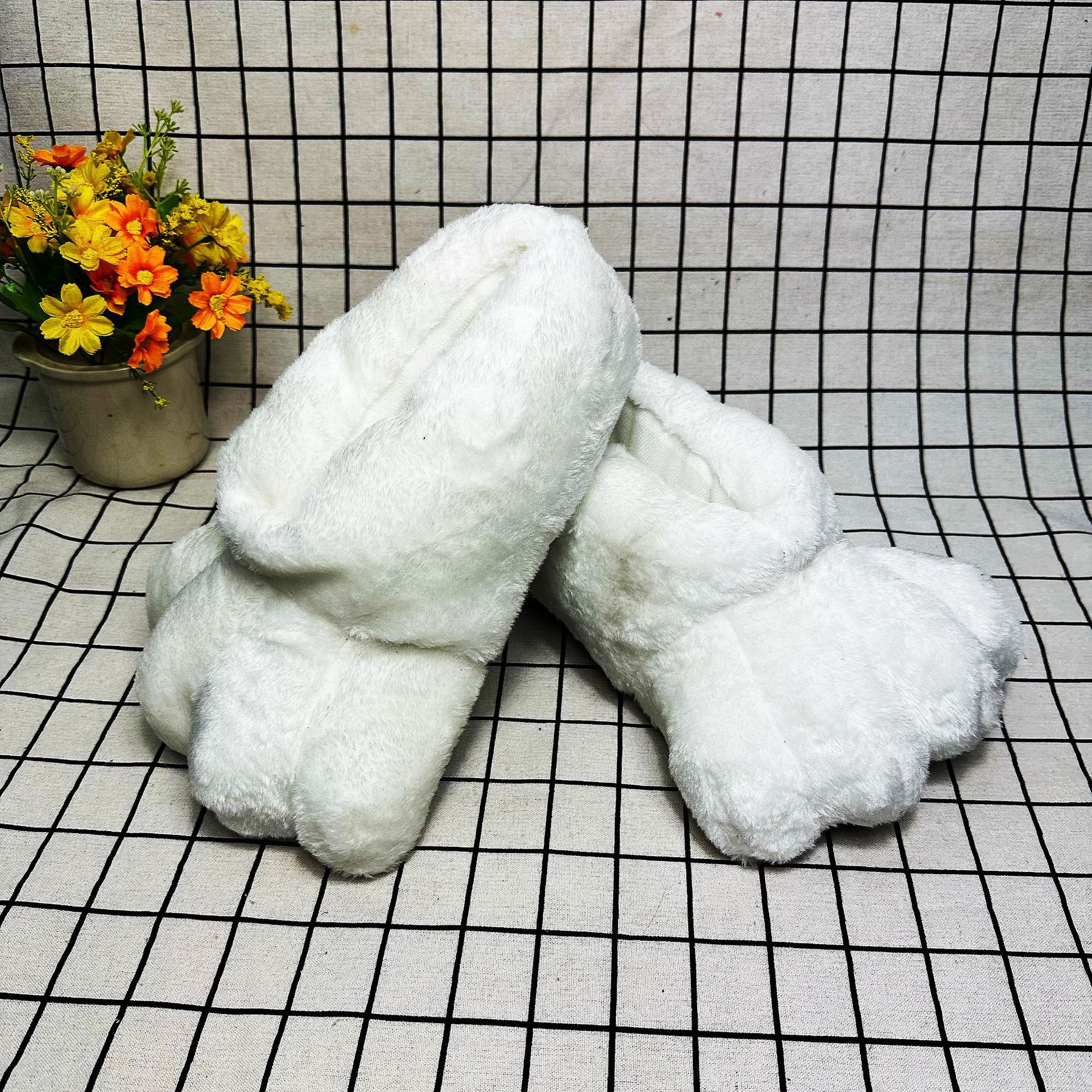 In Stock Rabbit Paw Slippers H - Sewing House ulasan dan harga